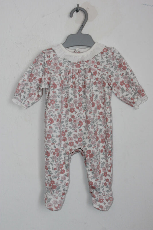 tweedehands gebloemde playsuit in multicolour met een volantkraagje in maat 56 van unit