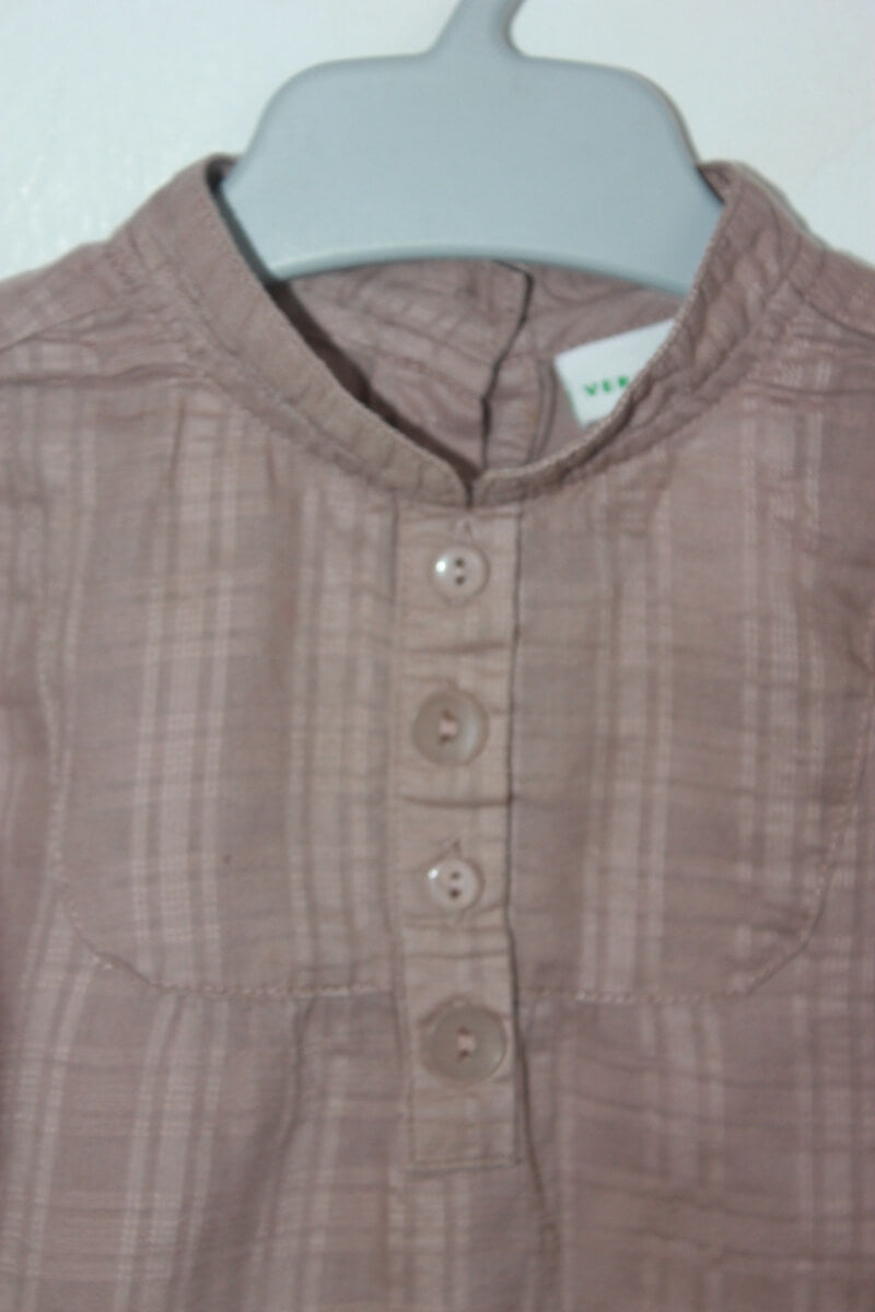 tweedehands katoenen lichtbruine blouse met korte mouwen in maat 68 voor een baby meisje van vert baudet