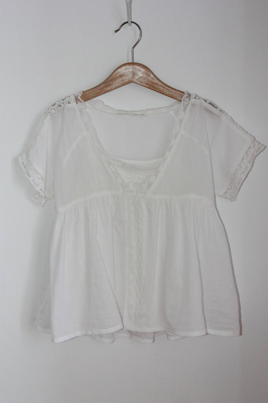 tweedehands ecru blouse met korte mouwen van zara in maat 128