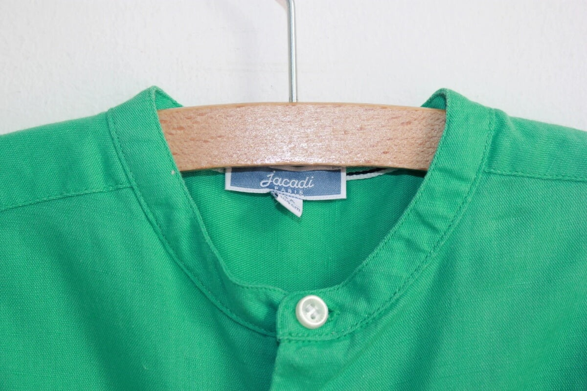 tweedehands groen linnen overhemd met lange mouwen en mao-kraagje van jacadi in maat 104