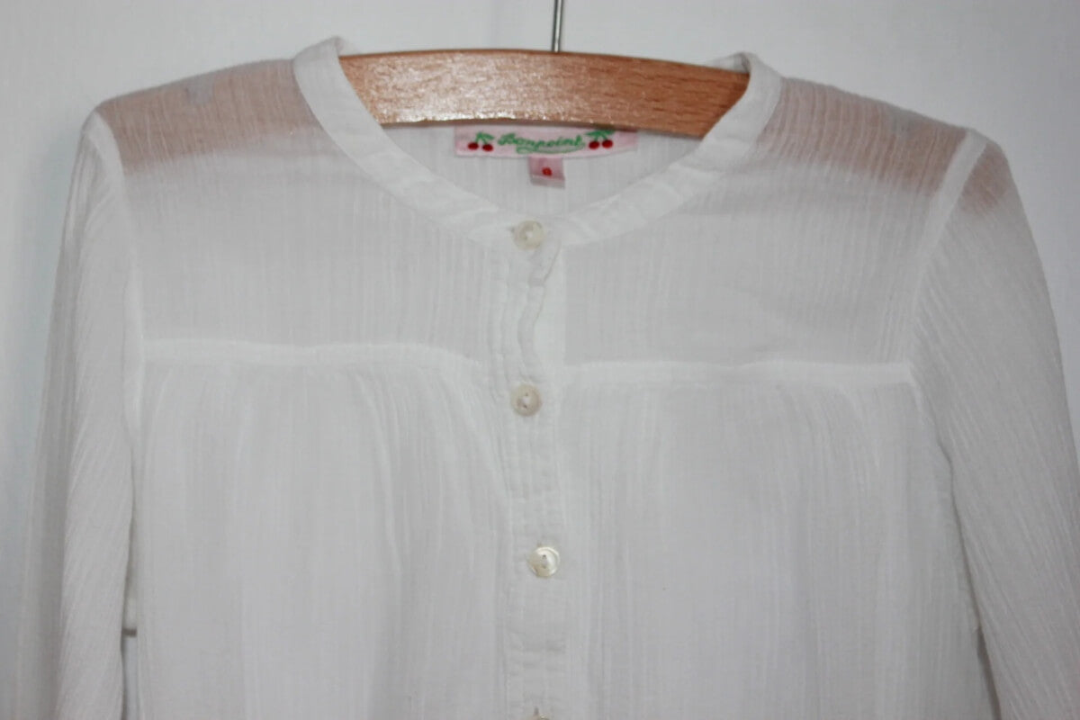 tweedehands katoenen witte zomerse blouse met lange mouwen van bonpoint in maat 122-128 voor een meisje