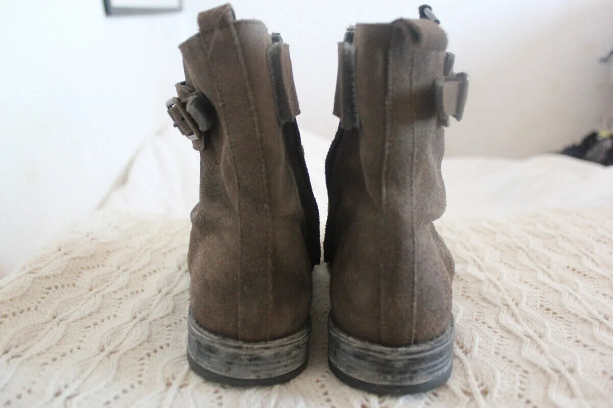 tweedehands suede korte groene laarzen van bonpoint in maat 33