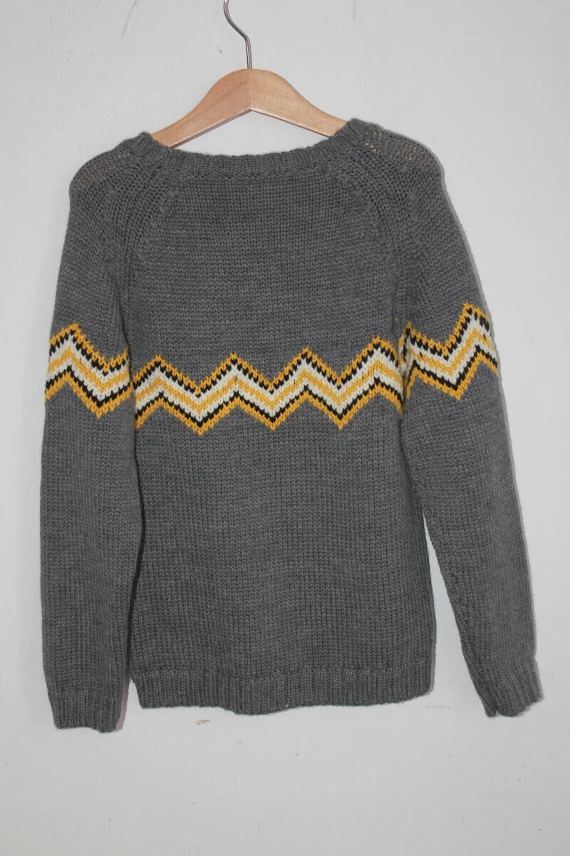 tweedehands unisex wollen grijze warme trui (met geel, ecru en zwart) van bonton in maat 110-116