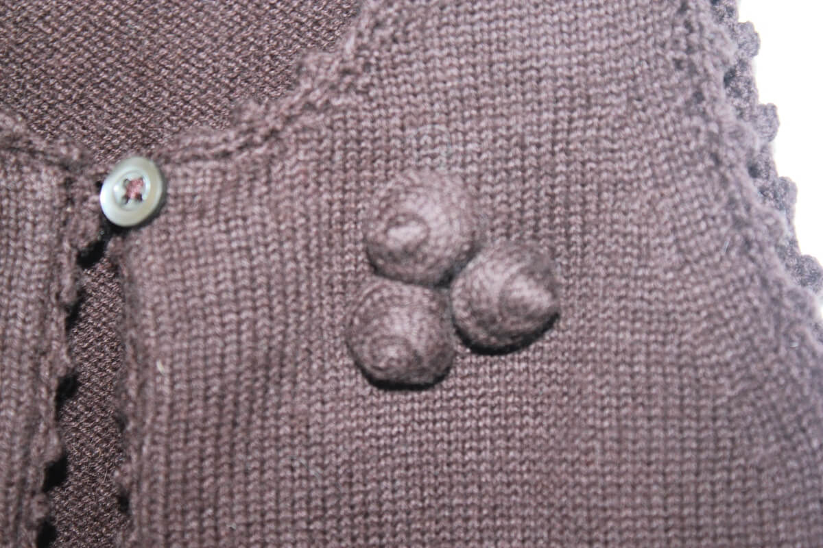 tweedehands bruin mouwloos vest van jacadi in maat 68 voor een baby meisje