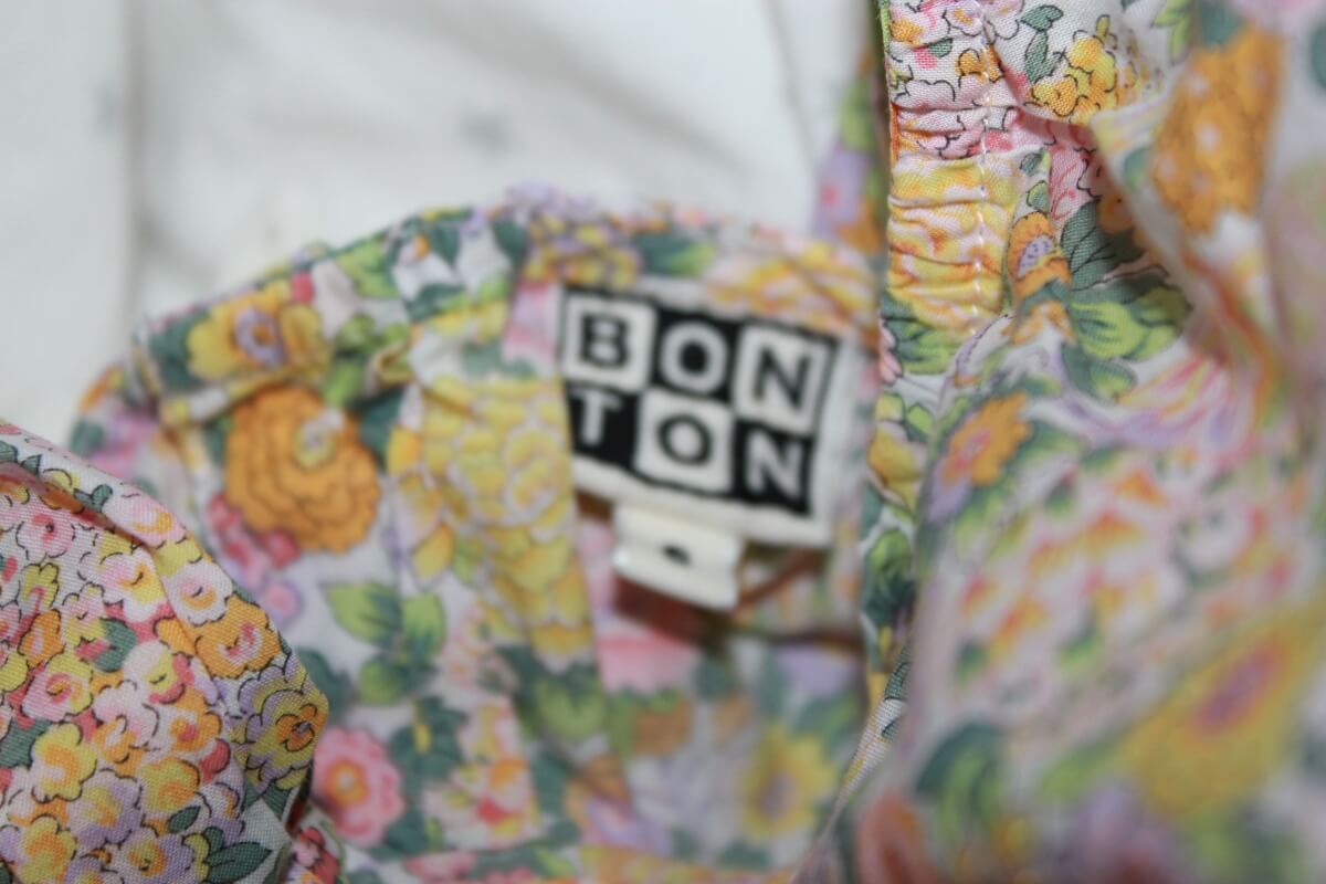 tweedehands katoenen liberty blouse in multicolour met korte mouwen van bonton in maat 104-110