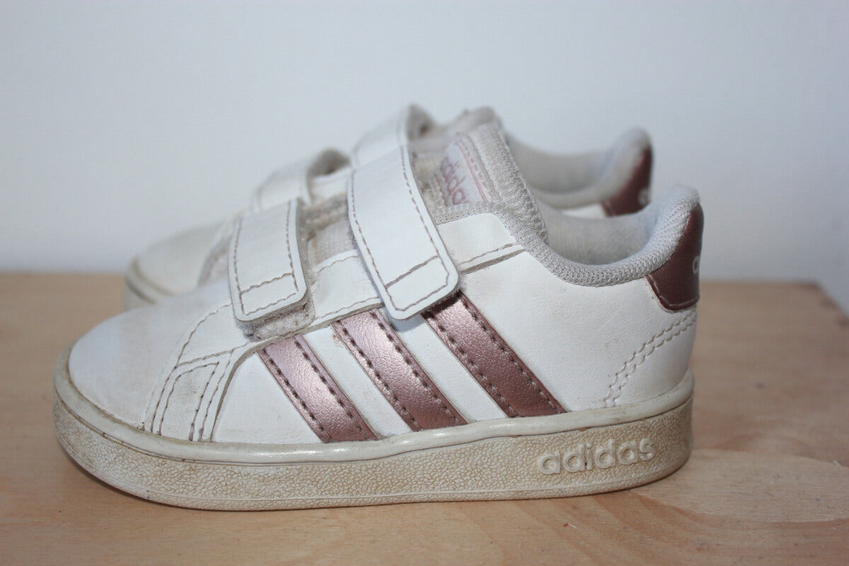 tweedehands-adidas-gympen-wit-roze-maat-20-baby-meisje