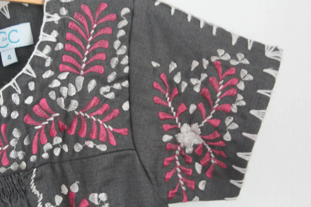 geborduurde-jurk-bloemen-cdec-maat-104