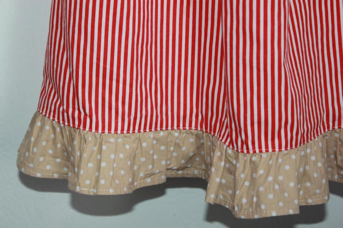 preloved-wit-beige-rode-zomerse-jurk-volants-maat-110-meisje-miranda