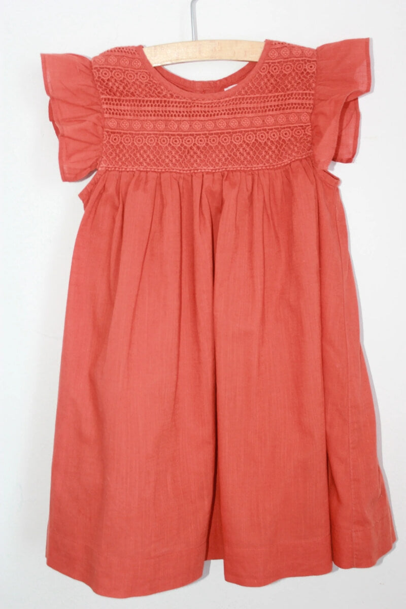 tweedehands-roestbruine-zomerse-jurk-korte-volantmouwen-maat98-monoprix