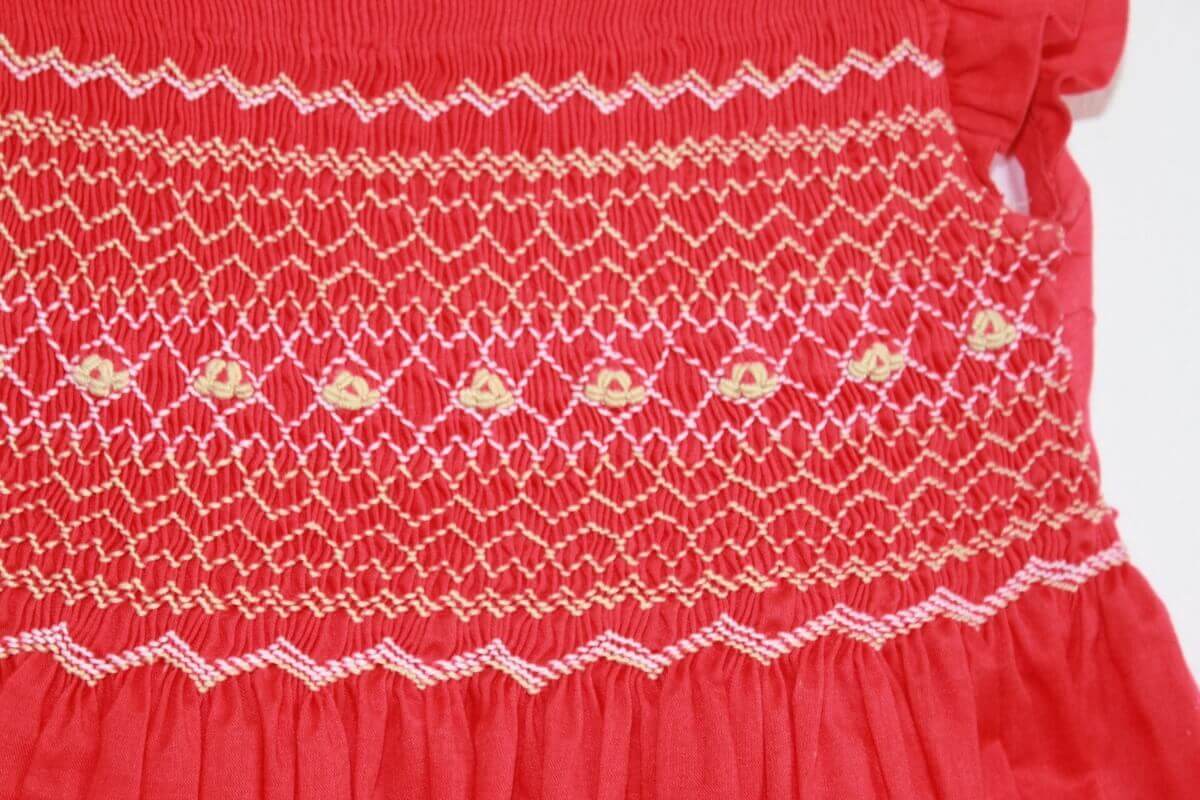 rood-beige-wit-gesmokte-mouwloze-feestelijke-jurk-maat-104-niseret