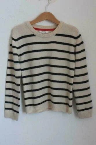 tweedehands-ecru-donkerblauw-gestreepte-gebreide-trui-maat-110-jongen-marese