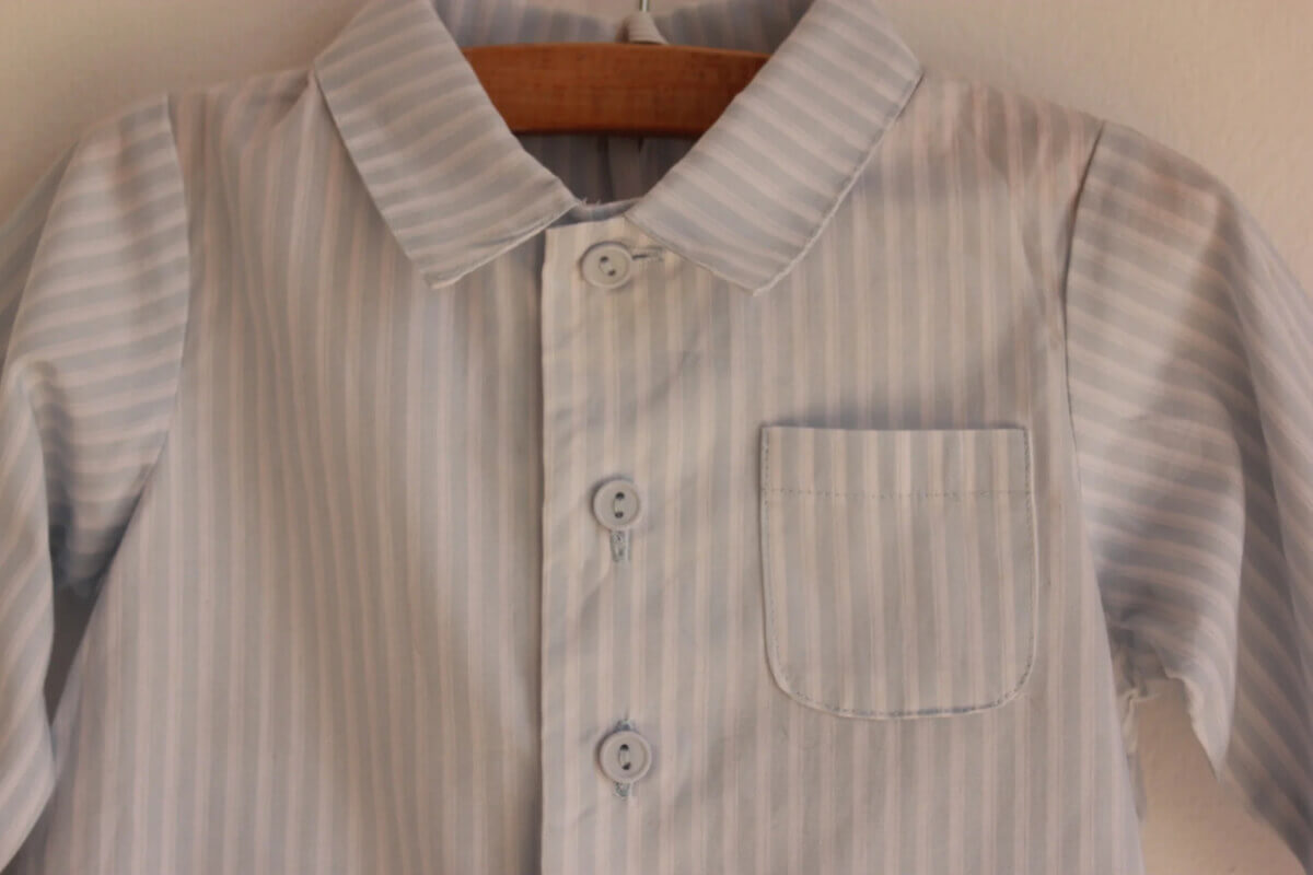 tweedehands-lichtblauw-wit-gestreepte-pyama-maat-74-in-extenso